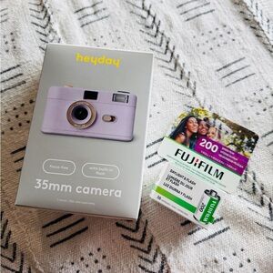 Heyday 35mm film camera + film roll